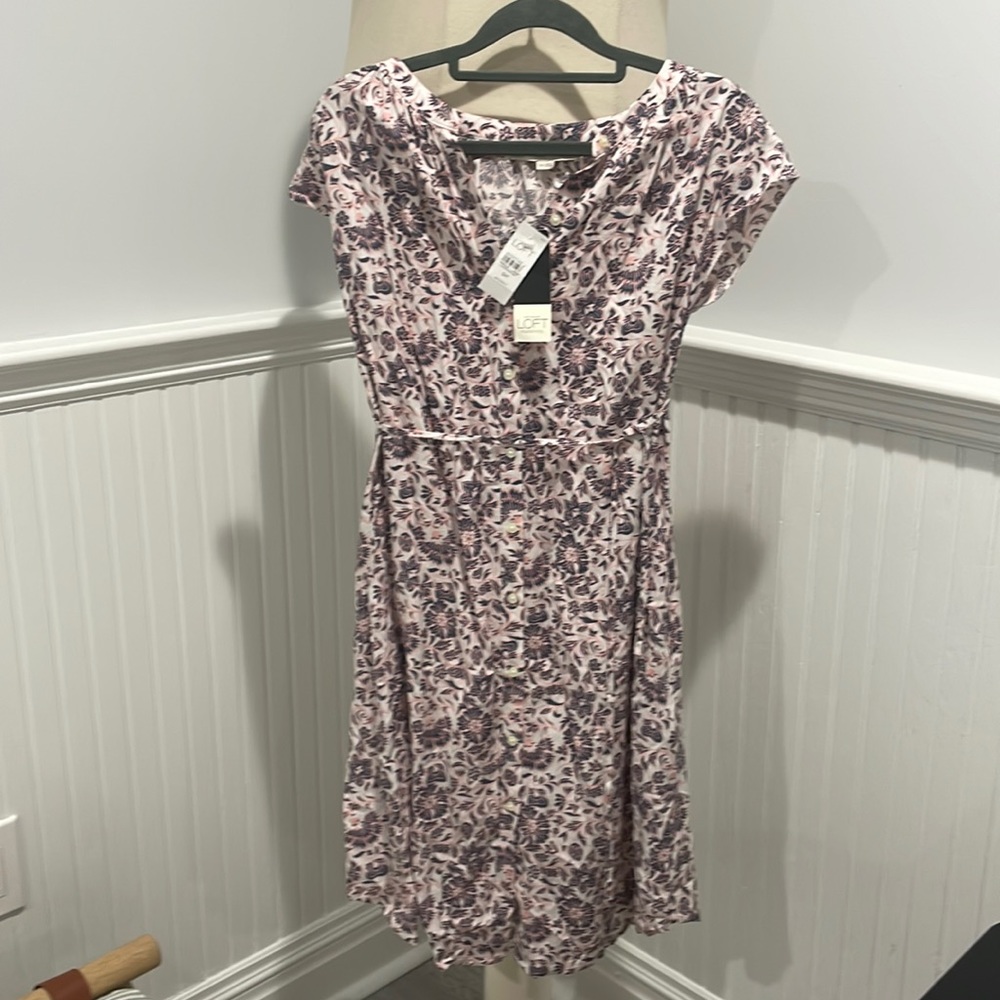 LOFT Floral Maternity dress size S/M, New with Tags